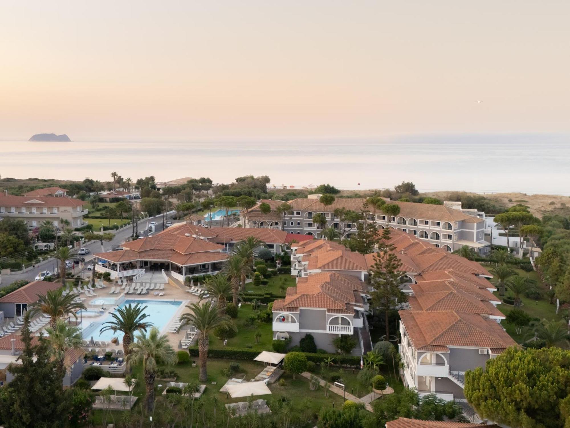 Kalamákion Golden Sun Hotel מראה חיצוני תמונה